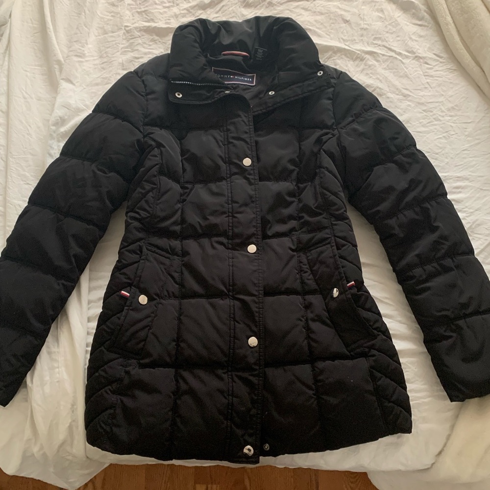 Tommy Hilfiger puffer jacket. Like new
